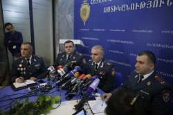 Լրագրողներին ներկայացվեց ՀՀ Սահմանադրության փոփոխությունների հանրաքվեի ընթացքում ՀՀ ոստիկանության կատարած աշխատանքը (ՏԵՍԱՆՅՈՒԹ և ԼՈՒՍԱՆԿԱՐՆԵՐ) Լրագրողներին ներկայացվեց ՀՀ Սահմանադրության փոփոխությունների հանրաքվեի ընթացքում ՀՀ ոստիկանության կատարած աշխատանքը (ՏԵՍԱՆՅՈՒԹ և ԼՈՒՍԱՆԿԱՐՆԵՐ)