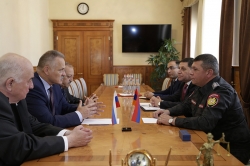 Ընդունելություն ՀՀ ոստիկանությունում (ՏԵՍԱՆՅՈՒԹ և ԼՈՒՍԱՆԿԱՐՆԵՐ) Ընդունելություն ՀՀ ոստիկանությունում (ՏԵՍԱՆՅՈՒԹ և ԼՈՒՍԱՆԿԱՐՆԵՐ)