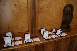 Պարգևատրվեցին օրինականության ամրապնդման ու հանցավորության դեմ պայքարի գործում սերտորեն համագործակցելու համար (ՏԵՍԱՆՅՈՒԹ, ԼՈՒՍԱՆԿԱՐՆԵՐ) Պարգևատրվեցին օրինականության ամրապնդման ու հանցավորության դեմ պայքարի գործում սերտորեն համագործակցելու համար (ՏԵՍԱՆՅՈՒԹ, ԼՈՒՍԱՆԿԱՐՆԵՐ)