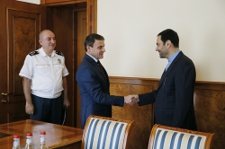 Ոստիկանության պետն ընդունեց ՀՀ-ում ԻԻՀ արտակարգ և լիազոր դեսպանին /ՏԵՍԱՆՅՈՒԹ/ /ԼՈՒՍԱՆԿԱՐՆԵՐ/ Ոստիկանության պետն ընդունեց ՀՀ-ում ԻԻՀ արտակարգ և լիազոր դեսպանին /ՏԵՍԱՆՅՈՒԹ/ /ԼՈՒՍԱՆԿԱՐՆԵՐ/