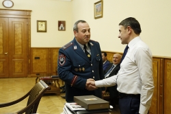 Վալերիյ Օսիպյանը նոյեմբերի 8-ին ոստիկանության ծառայողների է ընդունել /ՏԵՍԱՆՅՈՒԹ, ԼՈՒՍԱՆԿԱՐՆԵՐ/ Վալերիյ Օսիպյանը նոյեմբերի 8-ին ոստիկանության ծառայողների է ընդունել /ՏԵՍԱՆՅՈՒԹ, ԼՈՒՍԱՆԿԱՐՆԵՐ/