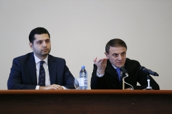 Դեկտեմբերի 5-ին Վալերիյ Օսիպյանն աշխատանքային այցով մեկնել է Արմավիրի մարզ (ՏԵՍԱՆՅՈՒԹ, ԼՈՒՍԱՆԿԱՐՆԵՐ) Դեկտեմբերի 5-ին Վալերիյ Օսիպյանն աշխատանքային այցով մեկնել է Արմավիրի մարզ (ՏԵՍԱՆՅՈՒԹ, ԼՈՒՍԱՆԿԱՐՆԵՐ)