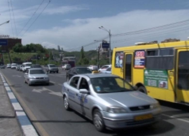 20 վարորդ մեքենան վարել է ոչ սթափ վիճակում, 2 վարորդ երթևեկության ընթացքում ծխել է, իսկ 60-ը` տրանսպորտային միջոցը վարել առանց համապատասխան փաստաթղթերի (ՏԵՍԱՆՅՈՒԹ) 20 վարորդ մեքենան վարել է ոչ սթափ վիճակում, 2 վարորդ երթևեկության ընթացքում ծխել է, իսկ 60-ը` տրանսպորտային միջոցը վարել առանց համապատասխան փաստաթղթերի (ՏԵՍԱՆՅՈՒԹ)