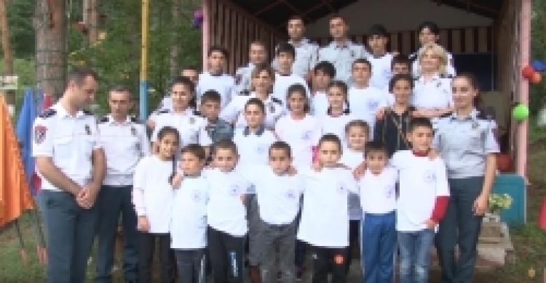 Ոստիկանների այցը «Լուսաբաց» ճամբար /ՏԵՍԱՆՅՈՒԹ/ Ոստիկանների այցը «Լուսաբաց» ճամբար /ՏԵՍԱՆՅՈՒԹ/