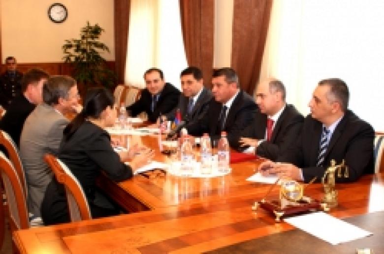 ՀՀ ոստիկանությունում հյուրընկալվել էր ՀՀ-ում Ամերիկայի Միացյալ Նահանգների դեսպանը ՀՀ ոստիկանությունում հյուրընկալվել էր ՀՀ-ում Ամերիկայի Միացյալ Նահանգների դեսպանը