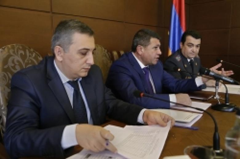 Briefing in the Yerevan city department of Police of the Republic of Armenia (VIDEO and PHOTOS) Briefing in the Yerevan city department of Police of the Republic of Armenia (VIDEO and PHOTOS)