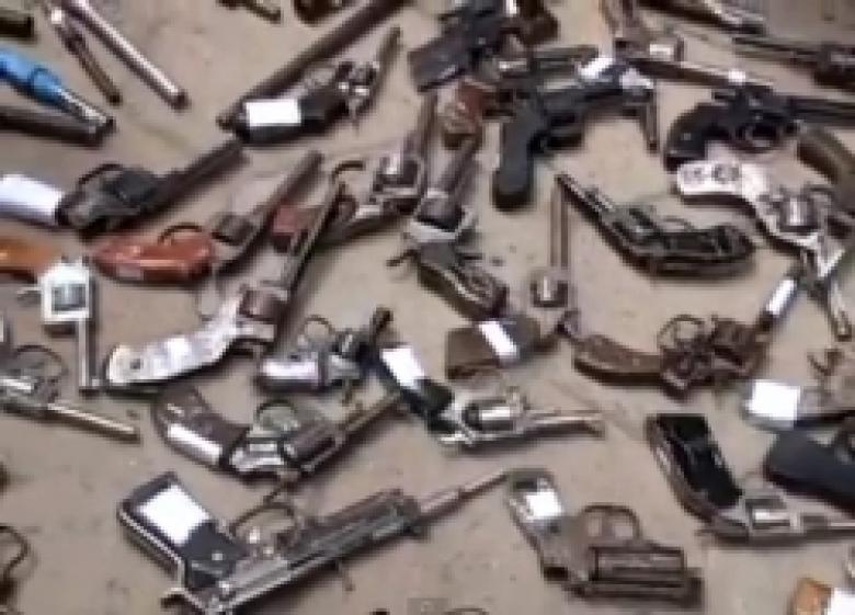 Ամփոփ տեղեկատվություն 2013 թ. 9 ամիսների ընթացքում ՀՀ ոստիկանության ստորաբաժանումների կողմից առգրավված կամ քաղաքացիների կողմից կամավոր հանձնված զենք-ռազմամթերքի վերաբերյալ (ՆԱԵՎ՝ ՏԵՍԱՆՅՈՒԹ) Ամփոփ տեղեկատվություն 2013 թ. 9 ամիսների ընթացքում ՀՀ ոստիկանության ստորաբաժանումների կողմից առգրավված կամ քաղաքացիների կողմից կամավոր հանձնված զենք-ռազմամթերքի վերաբերյալ (ՆԱԵՎ՝ ՏԵՍԱՆՅՈՒԹ)