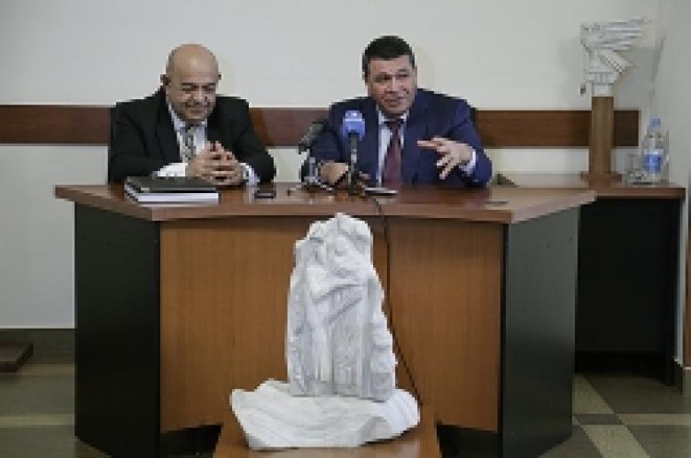 Police chief Vladimir Gasparyan visits Yerevan State university of Architecture and Construction Police chief Vladimir Gasparyan visits Yerevan State university of Architecture and Construction