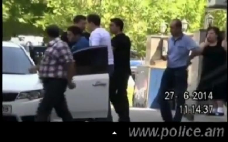 Ավագ դասախոսը` ուսանողներից, իսկ գլխավոր մասնագետը` անհատ ձեռներեցից, կաշառք են վերցրել (ՏԵՍԱՆՅՈՒԹ)  Ավագ դասախոսը` ուսանողներից, իսկ գլխավոր մասնագետը` անհատ ձեռներեցից, կաշառք են վերցրել (ՏԵՍԱՆՅՈՒԹ)