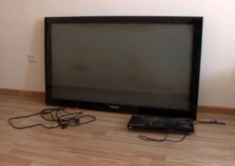 Գողություն «Հաղթանակ» զբոսայգու սրճարանից. գիշերային անկոչ հյուրերի հայտնաբերման աշխատանքներին մասնակցեցին նաև ոստիկանության վետերանները (ՏԵՍԱՆՅՈՒԹ) Գողություն «Հաղթանակ» զբոսայգու սրճարանից. գիշերային անկոչ հյուրերի հայտնաբերման աշխատանքներին մասնակցեցին նաև ոստիկանության վետերանները (ՏԵՍԱՆՅՈՒԹ)