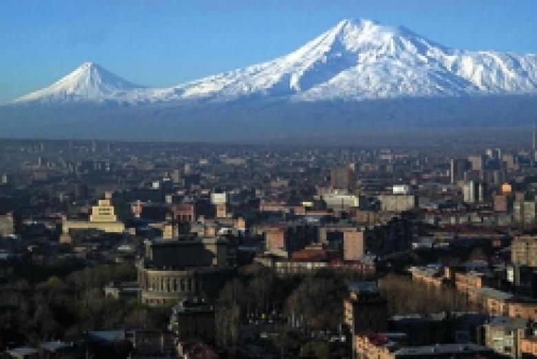 «Էրեբունի-Երևան» տոնակատարությունը պատշաճ մակարդակով անցկացնելու և մասնակիցների անվտանգությունն ապահովելու նպատակով՝ տրանսպորտային միջոցների երթևեկությունը կդադարեցվի մի շարք փողոցներում