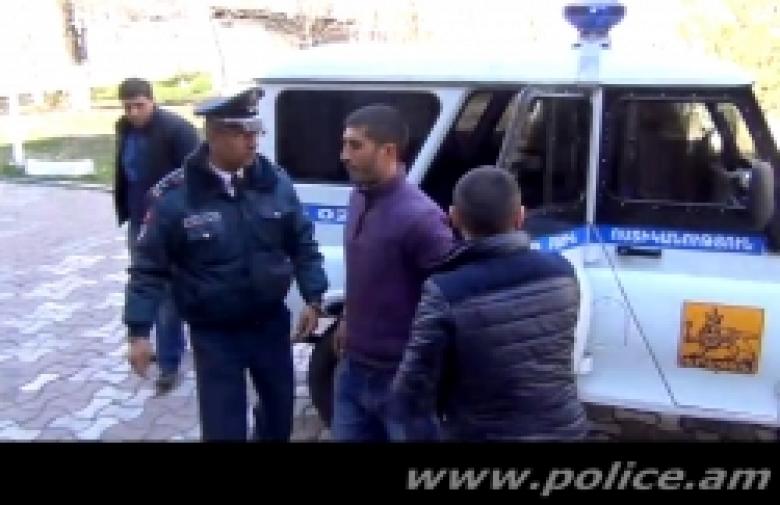 Գողացված ապրանքները տեղափոխող բեռնատարի շարժն արձանագրել էին փողոցների տեսախցիկները (ՏԵՍԱՆՅՈՒԹ) Գողացված ապրանքները տեղափոխող բեռնատարի շարժն արձանագրել էին փողոցների տեսախցիկները (ՏԵՍԱՆՅՈՒԹ)