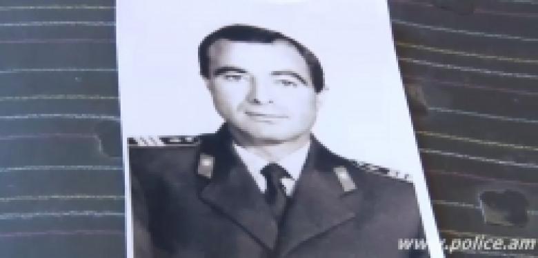 Հայրենիքի սահմանները պաշտպանելիս զոհված քաջորդին՝ միլիցիայի սերժանտ Գեղամ Քոչարյան (ՏԵՍԱՆՅՈՒԹ) Հայրենիքի սահմանները պաշտպանելիս զոհված քաջորդին՝ միլիցիայի սերժանտ Գեղամ Քոչարյան (ՏԵՍԱՆՅՈՒԹ)