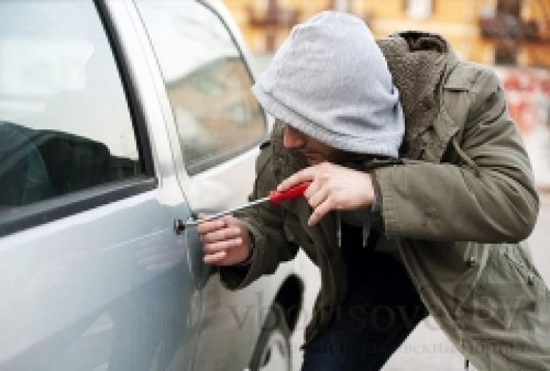 Թանկարժեք ավտոմեքենաներից գողություններ կատարած եռյակը հայտնաբերվեց և կալանավորվեց (ՏԵՍԱՆՅՈՒԹ) Թանկարժեք ավտոմեքենաներից գողություններ կատարած եռյակը հայտնաբերվեց և կալանավորվեց (ՏԵՍԱՆՅՈՒԹ)