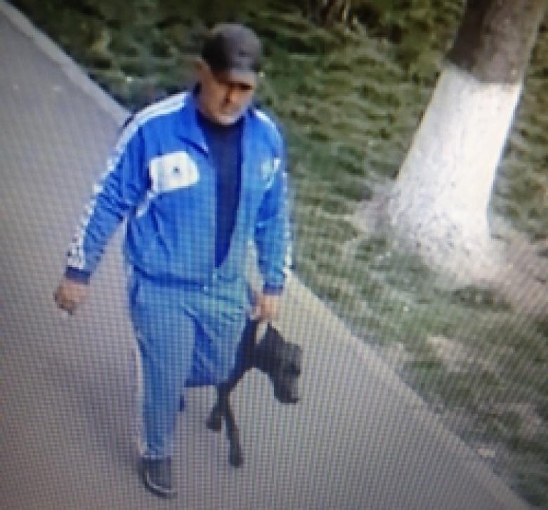 Գողացել են «Անգլիական պոինտեր» ցեղատեսակի շուն: Լուսանկարներում պատկերված անձին ճանաչողներին խնդրում ենք արձագանքել Գողացել են «Անգլիական պոինտեր» ցեղատեսակի շուն: Լուսանկարներում պատկերված անձին ճանաչողներին խնդրում ենք արձագանքել