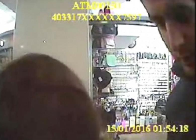 Տեսանկարահանող սարքն արձանագրել է դրամապանակը գողացողի դեմքը (ՏԵՍԱՆՅՈՒԹ) Տեսանկարահանող սարքն արձանագրել է դրամապանակը գողացողի դեմքը (ՏԵՍԱՆՅՈՒԹ)