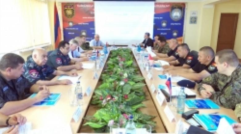 Ուսումնամեթոդական հավաք Հայաստանում (ՏԵՍԱՆՅՈՒԹ և ԼՈՒՍԱՆԿԱՐՆԵՐ) Ուսումնամեթոդական հավաք Հայաստանում (ՏԵՍԱՆՅՈՒԹ և ԼՈՒՍԱՆԿԱՐՆԵՐ)