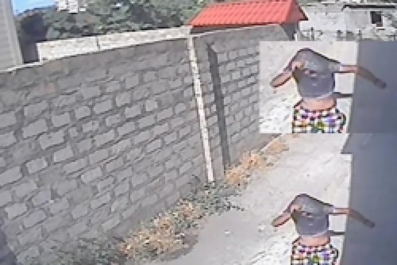 Կողոպուտ կատարողին ճանաչողներին խնդրում ենք արձագանքել (ՏԵՍԱՆՅՈՒԹ) Կողոպուտ կատարողին ճանաչողներին խնդրում ենք արձագանքել (ՏԵՍԱՆՅՈՒԹ)