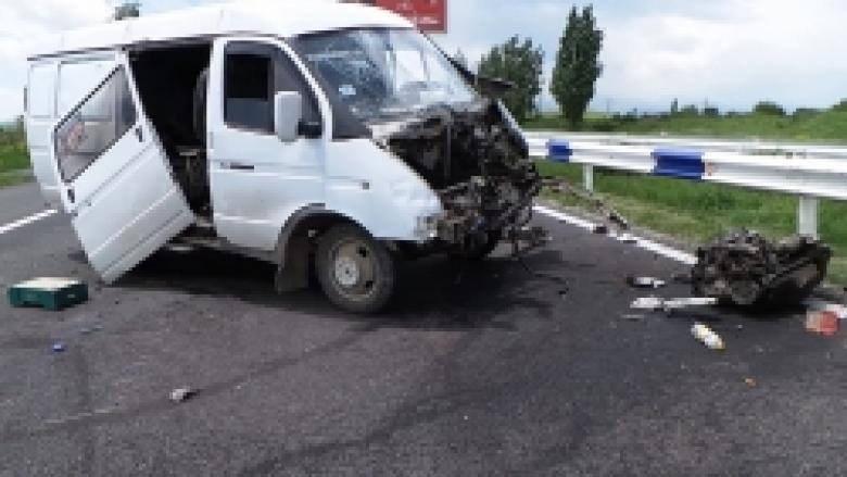 Պատահար Երևան-Իջևան ճանապարհին. 6 ուղևոր տեղափոխվել է հիվանդանոց (ԼՈՒՍԱՆԿԱՐՆԵՐ) Պատահար Երևան-Իջևան ճանապարհին. 6 ուղևոր տեղափոխվել է հիվանդանոց (ԼՈՒՍԱՆԿԱՐՆԵՐ)