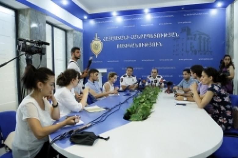 Մամլո ասուլիս ոստիկանությունում /ԼՈՒՍԱՆԿԱՐՆԵՐ/ Մամլո ասուլիս ոստիկանությունում /ԼՈՒՍԱՆԿԱՐՆԵՐ/