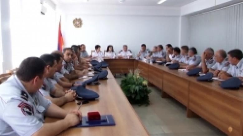 Ոստիկանությունում կայացավ սեմինար պարապմունք ՁՊՎ-ների պատասխանատուների հետ (ՏԵՍԱՆՅՈՒԹ) Ոստիկանությունում կայացավ սեմինար պարապմունք ՁՊՎ-ների պատասխանատուների հետ (ՏԵՍԱՆՅՈՒԹ)
