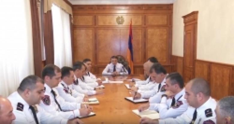 Ոստիկանության պետը խորհրդակցություն անցկացրեց ՃՈ  հաշվառման քննական ստորաբաժանումների ղեկավար կազմի հետ /ՏԵՍԱՆՅՈՒԹ/ Ոստիկանության պետը խորհրդակցություն անցկացրեց ՃՈ  հաշվառման քննական ստորաբաժանումների ղեկավար կազմի հետ /ՏԵՍԱՆՅՈՒԹ/