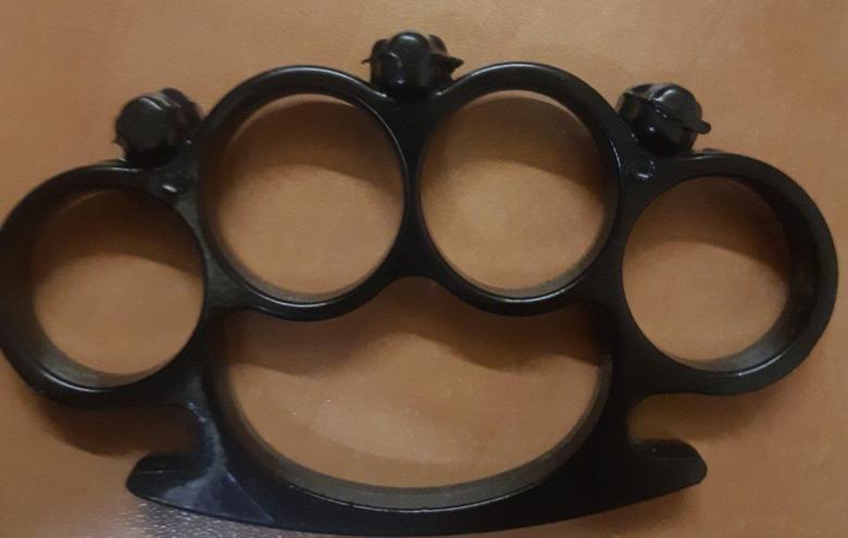 18-ամյա երիտասարդի մոտ կռփազենք կար. մետրոպոլիտենի ոստիկանների բացահայտումը 18-ամյա երիտասարդի մոտ կռփազենք կար. մետրոպոլիտենի ոստիկանների բացահայտումը