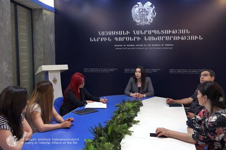 ՆԳ նախարարությունում իրականացվում են հանդիպումներ կին դիմորդների հետ ՆԳ նախարարությունում իրականացվում են հանդիպումներ կին դիմորդների հետ