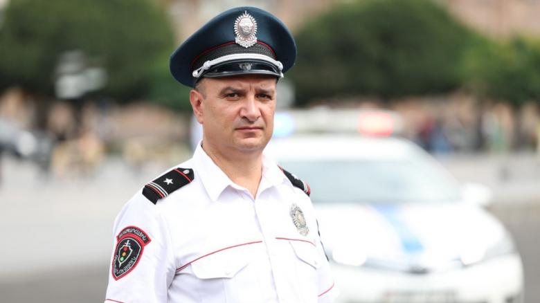 Համազգեստը կրել հարգանքով և հպարտությամբ. 2023 թ. լավագույն ճանապարհային ոստիկան Սմբատ Մկրտչյան Համազգեստը կրել հարգանքով և հպարտությամբ. 2023 թ. լավագույն ճանապարհային ոստիկան Սմբատ Մկրտչյան