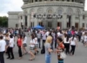 «Վերջին զանգի» հանդիսությունների ընթացքում ոստիկանությունը ողջ ծավալով իրականացնելու է հասարակական կարգի ապահովմանն ուղղված իր գործառույթները «Վերջին զանգի» հանդիսությունների ընթացքում ոստիկանությունը ողջ ծավալով իրականացնելու է հասարակական կարգի ապահովմանն ուղղված իր գործառույթները