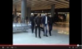 Խարդախներից մեկը աշխատանքի տեղավորելու պատրվակով մարդկանցից գումարներ էր կորզել, մյուսը` ատրճանակի գործադրմամբ ու նաև խաբեությամբ` խոշոր գումարի և 2 ավտոմեքենայի էր տիրացել (ՏԵՍԱՆՅՈՒԹ) Խարդախներից մեկը աշխատանքի տեղավորելու պատրվակով մարդկանցից գումարներ էր կորզել, մյուսը` ատրճանակի գործադրմամբ ու նաև խաբեությամբ` խոշոր գումարի և 2 ավտոմեքենայի էր տիրացել (ՏԵՍԱՆՅՈՒԹ)