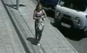 Կողոպուտ կատարած կնոջ դեմքն արձանագրել է տեսանկարահանող սարքը (ՏԵՍԱՆՅՈՒԹ) Կողոպուտ կատարած կնոջ դեմքն արձանագրել է տեսանկարահանող սարքը (ՏԵՍԱՆՅՈՒԹ)