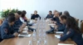 Մուրացիկ և թափառաշրջիկ անչափահասներն ու նրանց ընտանիքները՝ ոստիկանության տեսադաշտում (ՏԵՍԱՆՅՈՒԹ) Մուրացիկ և թափառաշրջիկ անչափահասներն ու նրանց ընտանիքները՝ ոստիկանության տեսադաշտում (ՏԵՍԱՆՅՈՒԹ)