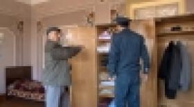 Երախտիքի խոսքեր ոստիկաններին. բնակարանային գողությունները բացահայտվեցին (ՏԵՍԱՆՅՈՒԹ) Երախտիքի խոսքեր ոստիկաններին. բնակարանային գողությունները բացահայտվեցին (ՏԵՍԱՆՅՈՒԹ)