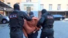 Փախուստի մեջ գտնվող բնակարանագողը հայտնաբերվեց և կալանավորվեց (ՏԵՍԱՆՅՈՒԹ) Փախուստի մեջ գտնվող բնակարանագողը հայտնաբերվեց և կալանավորվեց (ՏԵՍԱՆՅՈՒԹ)