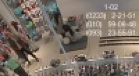 Ո՞վ է վերցրել առևտրի կենտրոնում մոռացած դրամապանակը (ՏԵՍԱՆՅՈՒԹ) Ո՞վ է վերցրել առևտրի կենտրոնում մոռացած դրամապանակը (ՏԵՍԱՆՅՈՒԹ)