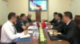 ՀՀ-ում Չինաստանի Ժողովրդական Հանրապետության արտակարգ և լիազոր դեսպանի գլխավորած պատվիրակությունը՝ ՀՀ ոստիկանությունում (ՏԵՍԱՆՅՈՒԹ) ՀՀ-ում Չինաստանի Ժողովրդական Հանրապետության արտակարգ և լիազոր դեսպանի գլխավորած պատվիրակությունը՝ ՀՀ ոստիկանությունում (ՏԵՍԱՆՅՈՒԹ)