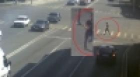 Տեսանկարահանող սարքն արձանագրել է կնոջ ոսկյա շղթան կողոպտողին: Ճանաչողներին խնդրում ենք արձագանքել (ՏԵՍԱՆՅՈՒԹ) Տեսանկարահանող սարքն արձանագրել է կնոջ ոսկյա շղթան կողոպտողին: Ճանաչողներին խնդրում ենք արձագանքել (ՏԵՍԱՆՅՈՒԹ)