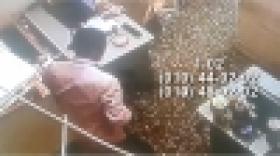 Տեսագրությունում երևացող տղամարդուն ճանաչողներին խնդրում ենք արձագանքել (ՏԵՍԱՆՅՈՒԹ) Տեսագրությունում երևացող տղամարդուն ճանաչողներին խնդրում ենք արձագանքել (ՏԵՍԱՆՅՈՒԹ)