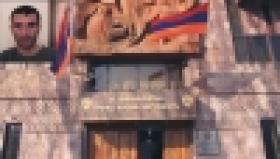 Բացահայտում. հափշտակել էր դրամապանակը և բանկային քարտով գումար կանխիկացրել (ՏԵՍԱՆՅՈՒԹ) Բացահայտում. հափշտակել էր դրամապանակը և բանկային քարտով գումար կանխիկացրել (ՏԵՍԱՆՅՈՒԹ)