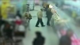 Տեսագրությունում պատկերված անձը գաղտնի հափշտակել է ուրիշի գրպանից ընկած գումարը (ՏԵՍԱՆՅՈՒԹ) Տեսագրությունում պատկերված անձը գաղտնի հափշտակել է ուրիշի գրպանից ընկած գումարը (ՏԵՍԱՆՅՈՒԹ)