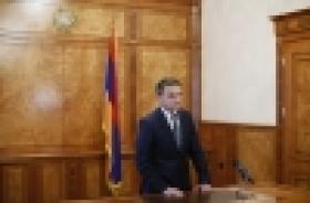 Վալերիյ Օսիպյանի հրամանով սեպտեմբերի 6-ին 17 երիտասարդներ համալրեցին ոստիկանության շարքերը (ՏԵՍԱՆՅՈՒԹ, ԼՈՒՍԱՆԿԱՐՆԵՐ) Վալերիյ Օսիպյանի հրամանով սեպտեմբերի 6-ին 17 երիտասարդներ համալրեցին ոստիկանության շարքերը (ՏԵՍԱՆՅՈՒԹ, ԼՈՒՍԱՆԿԱՐՆԵՐ)