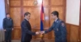 Վալերիյ Օսիպյանը սպայական կոչումներ է շնորհել /ՏԵՍԱՆՅՈՒԹ/ Վալերիյ Օսիպյանը սպայական կոչումներ է շնորհել /ՏԵՍԱՆՅՈՒԹ/