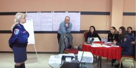 Ոստիկանները շարունակում են վերապատրաստվել Ոստիկանները շարունակում են վերապատրաստվել