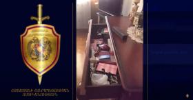 Պատուհանով մտել էին ներս, վիճել տանտերերի հետ ու կողոպտել նրանց․ ոստիկանության բացահայտումը Պատուհանով մտել էին ներս, վիճել տանտերերի հետ ու կողոպտել նրանց․ ոստիկանության բացահայտումը