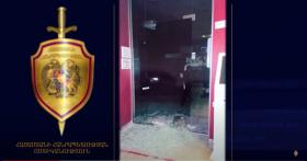 Կոտրել էր բջջային օպերատորներից մեկի սրահի դուռն ու գողություն արել․ոստիկանների բացահայտումը Կոտրել էր բջջային օպերատորներից մեկի սրահի դուռն ու գողություն արել․ոստիկանների բացահայտումը