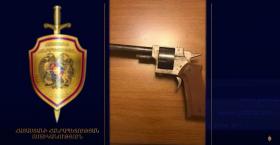 Արմավիրի ոստիկանները Սարդարապատ գյուղի մի բնակչի մոտ ատրճանակ են հայտնաբերել Արմավիրի ոստիկանները Սարդարապատ գյուղի մի բնակչի մոտ ատրճանակ են հայտնաբերել