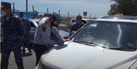 Ե՛վ հանրային, և՛ մասնավոր տրանսպորտային միջոցներում անհրաժեշտ է դիմակ կրել Ե՛վ հանրային, և՛ մասնավոր տրանսպորտային միջոցներում անհրաժեշտ է դիմակ կրել