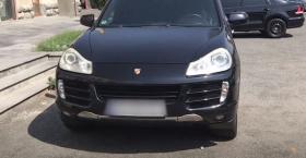 Փորձել էին գողանալ «Պորշ»-ի լուսարձակները, բայց ոստիկանները հետապնդել ու բռնել էին Փորձել էին գողանալ «Պորշ»-ի լուսարձակները, բայց ոստիկանները հետապնդել ու բռնել էին