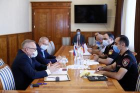 Ոստիկանության պետն ընդունել է Հայաստանում Ռուսաստանի Դաշնության արտակարգ և լիազոր դեսպանին